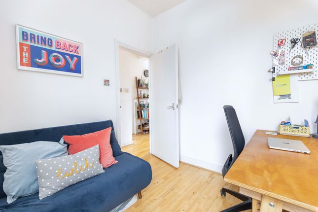 Flat for sale in Priory Park Road, Queens Park