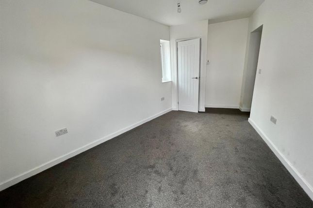 19B, Caludon Road, Coventry photo 3