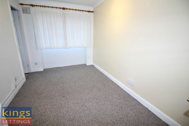 7, Berners Way, Hertfordshire photo 5