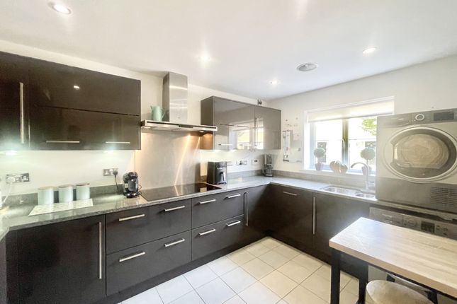 51, Kings Wood Park, Epping photo 5