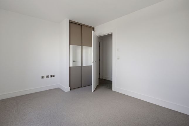 Georgette Apartments, Courthouse Way, SW18, London photo 5