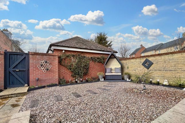 Detached house for sale in Palmer Road, Faringdon