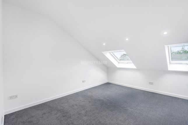 Terraced house to rent in St. Vincents Lane, London