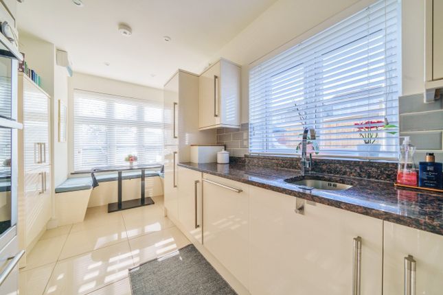 1, Willow Walk, Orpington photo 4