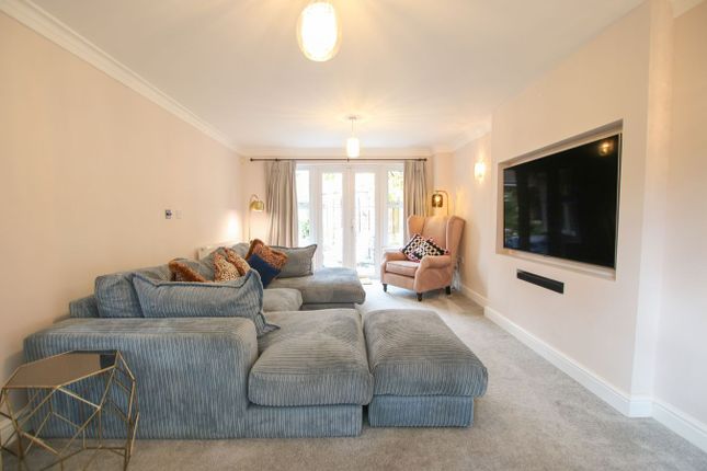 Bushell Way, Arborfield photo 4