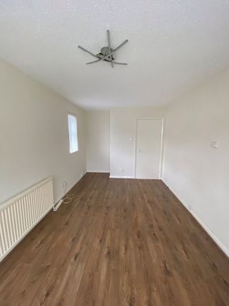 Thumbnail Flat to rent in Ringwood Road, London