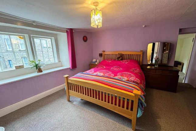 21 West End, Matlock photo 3