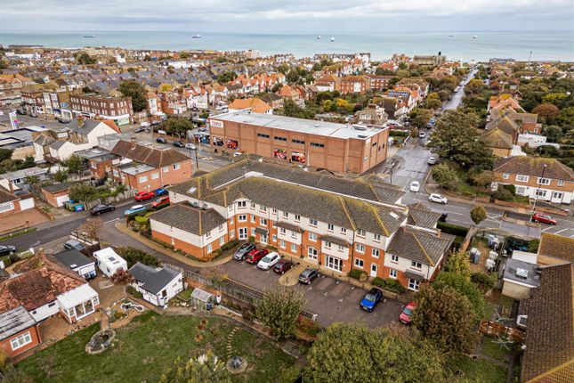 Laleham Gardens, Margate photo 2