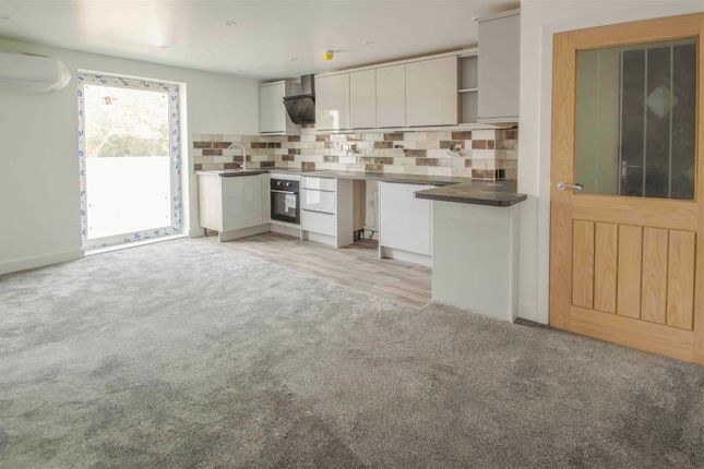 Flat 3, 7, Station Road, Haverhill photo 2