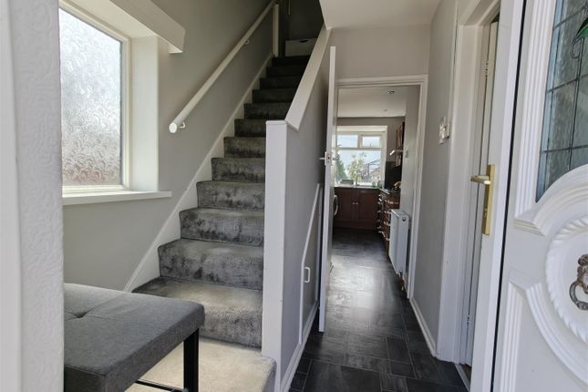 5, Elmhirst Drive, Rotherham photo 2