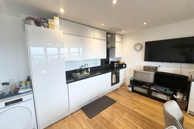 Elstree House, Elstree Way, Borehamwood photo 4