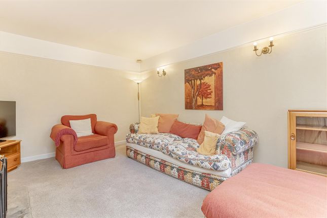 Beech Cottage, Holland Mount, Leeds photo 4