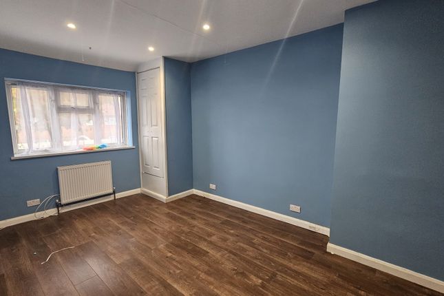 Heathway, Dagenham photo 4