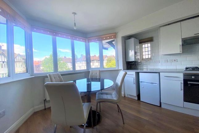 58*, Flat 2, Highfield Avenue, London photo 4