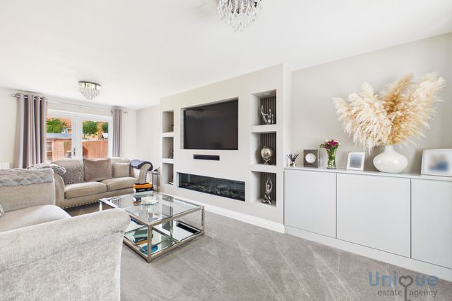 106, Sanderling Way, Wesham photo 2