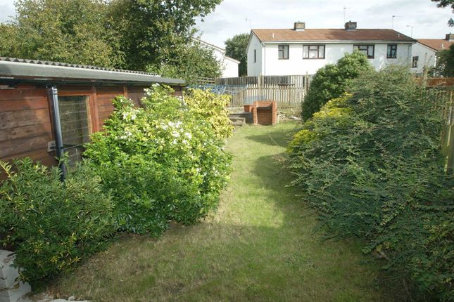 13 Hillary Road, Hemel Hempstead photo 2
