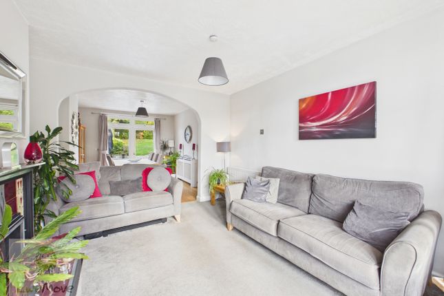 23, Pilgrims Way, Rochester photo 3