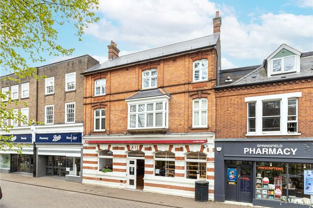 Flat to rent in High Street, Harpenden, Hertfordshire
