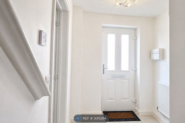 Hare Crescent, Hethersett, Norwich photo 2