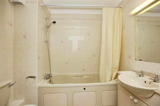 Flat 69, Tembani Court, Colin Road, Paignton photo 5