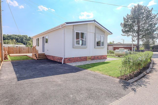 2-bed caravan on 22 Lakeland Road, Moor Farm Park, Moor Lane, Nottingham, £190,000