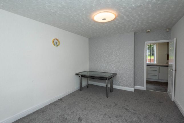 82, Chudleigh Road, Manchester photo 3
