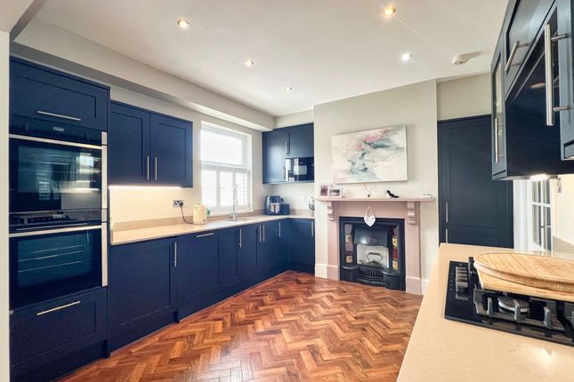 4 St. Leonards Road, Bridgend photo 4