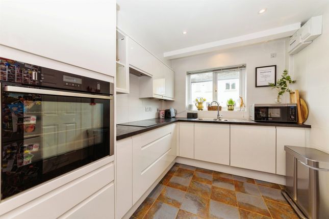 Terraced house for sale in Gresley Drive, Stamford