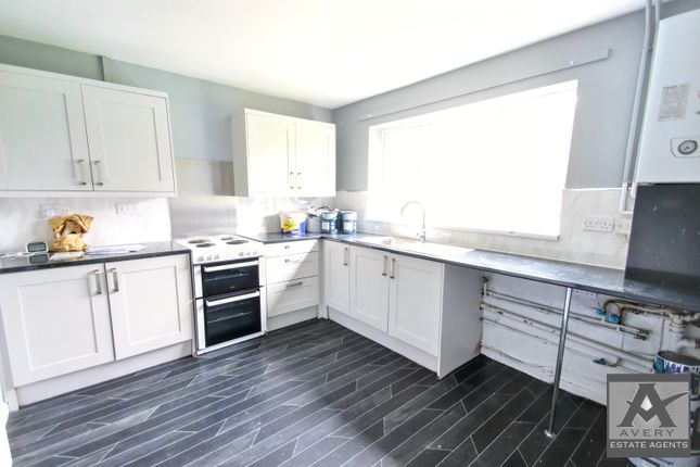 17 Instow Clovelly Road, Worle, Weston s Mare photo 2