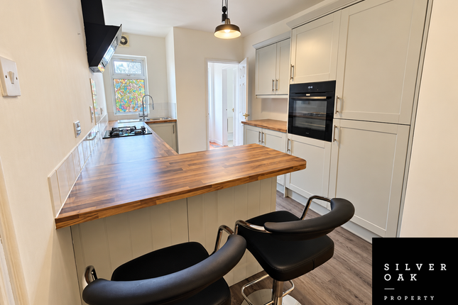 30 Station Road, Kidwelly photo 2