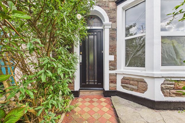 37, Highworth Road, Bristol photo 2