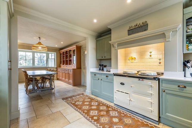Hillside, Cirencester Road, Minchinhampton photo 2