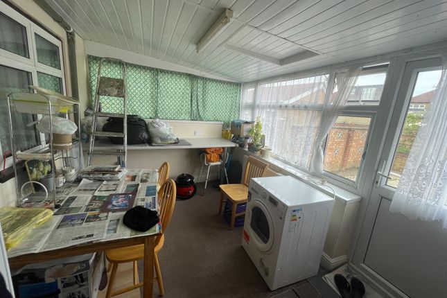 25 Lonsdale Road, Southall photo 5