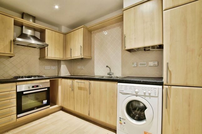 8, Regency Court, Altrincham photo 3