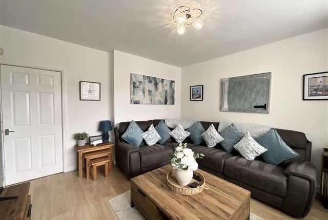 72, Handsworth Avenue, Sheffield photo 2