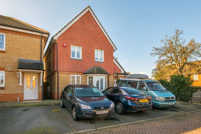 Thumbnail Property to rent in Farrier Place, Sutton Common, Sutton