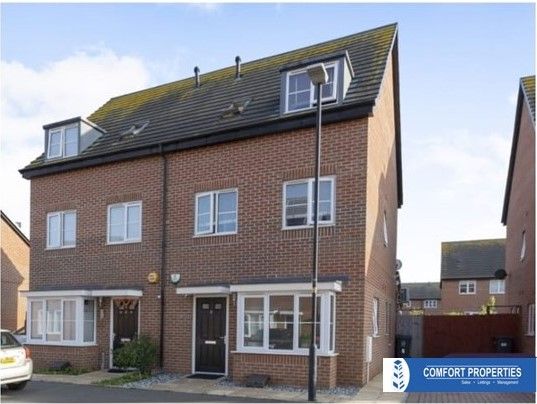Thumbnail Semi-detached house for sale in Iris Close, Leicester
