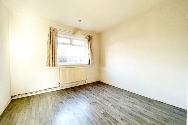 Flat for sale in Sherwood Road, Grimsby