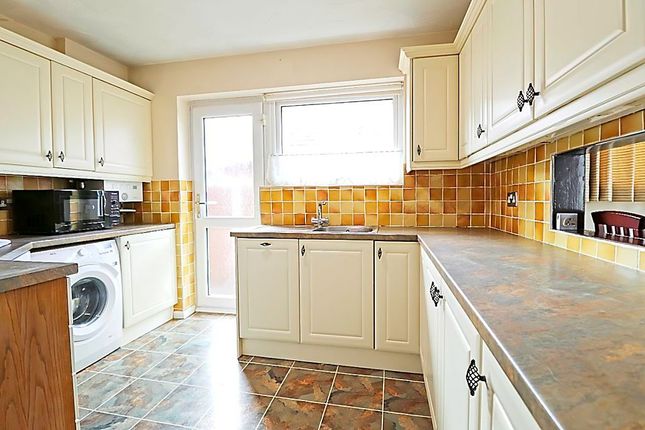 121, Clifton Avenue, Benfleet photo 2