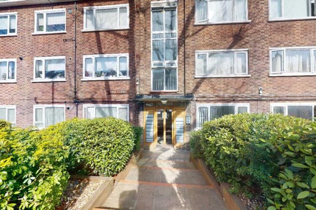 Thumbnail Flat for sale in Knolly`S Road, London