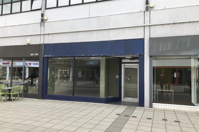 Retail premises to let in Town Centre, 110, Queensway, Billingham