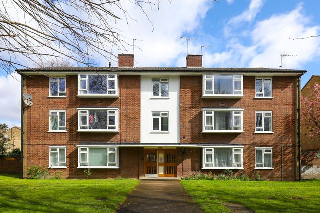 Thumbnail Flat for sale in Portinscale Road, London