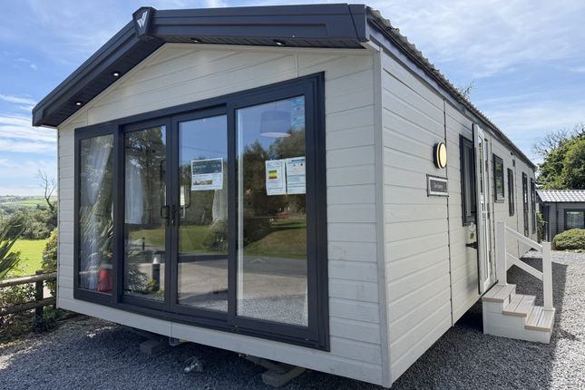 2-bed caravan on New Minerton Leisure Park, Devonshire Drive, Tenby, £122,795