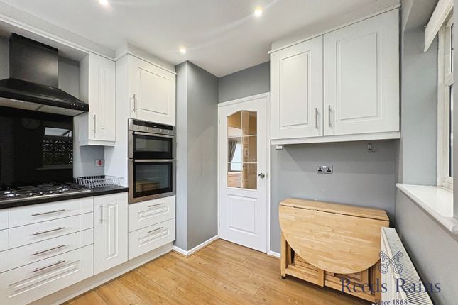 9, Kinver Drive, Tyne and Wear photo 3