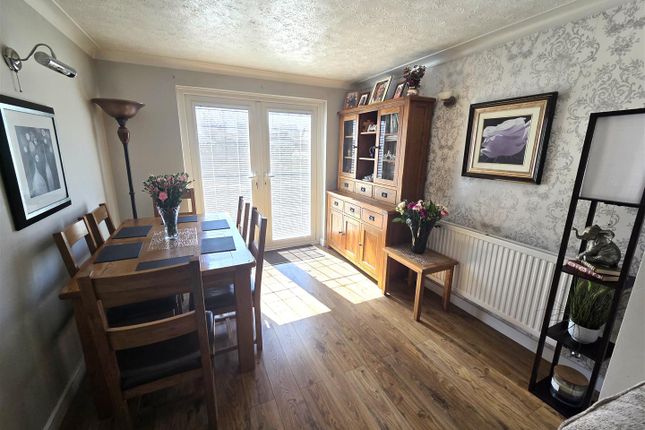 9, Kirkpatrick Drive, Worksop photo 3