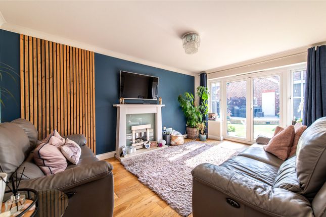 15, Sonora Way, Kent photo 3