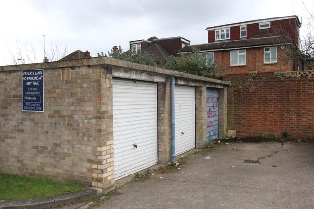 Parking/garage to rent in Garages At St. Peter's Court, Hendon
