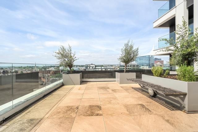 Flat 202 Verto, 120, Kings Road, Reading photo 4