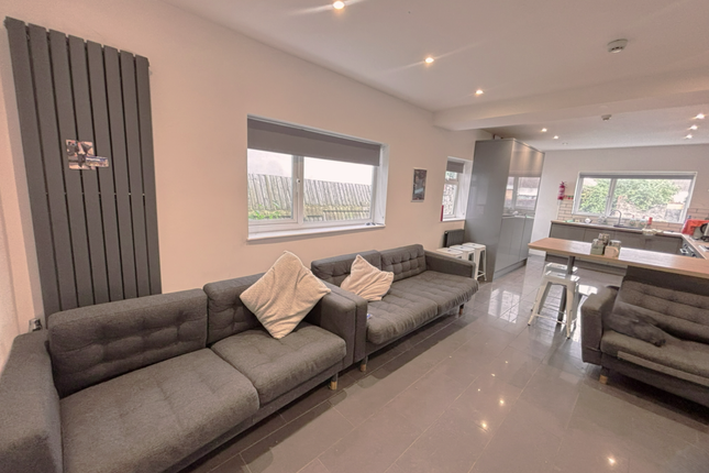 13, Finsbury Terrace, Swansea photo 3