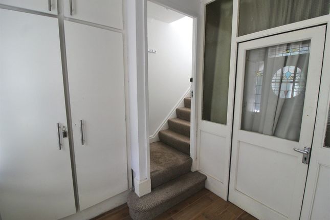 47, Flat 2, Tatton Road North, Stockport photo 3